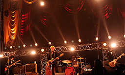 THE BAWDIES